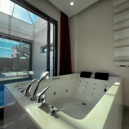 Exclusive Kalkan